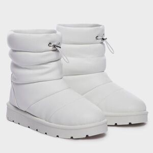 New Boutique Puffer Boots